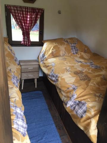 Charming 2-Bed Cabin In Domfront-En-Poiraie Perrou Bagian luar foto
