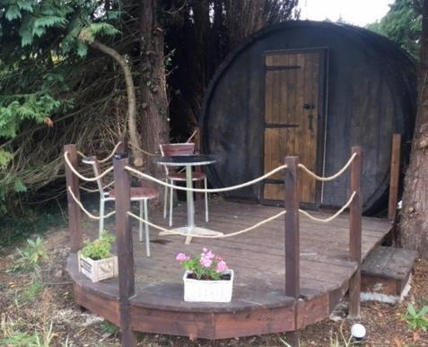 Charming 2-Bed Cabin In Domfront-En-Poiraie Perrou Bagian luar foto